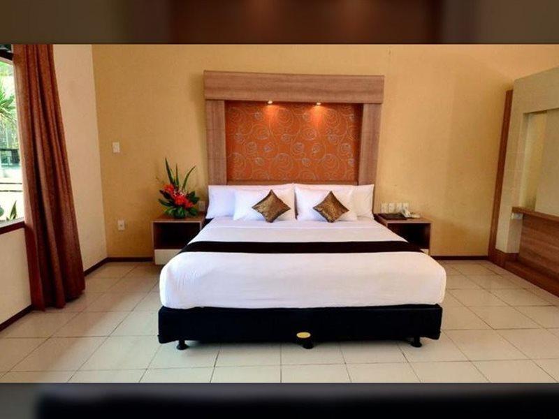 Front One Resort Magelang Exterior photo