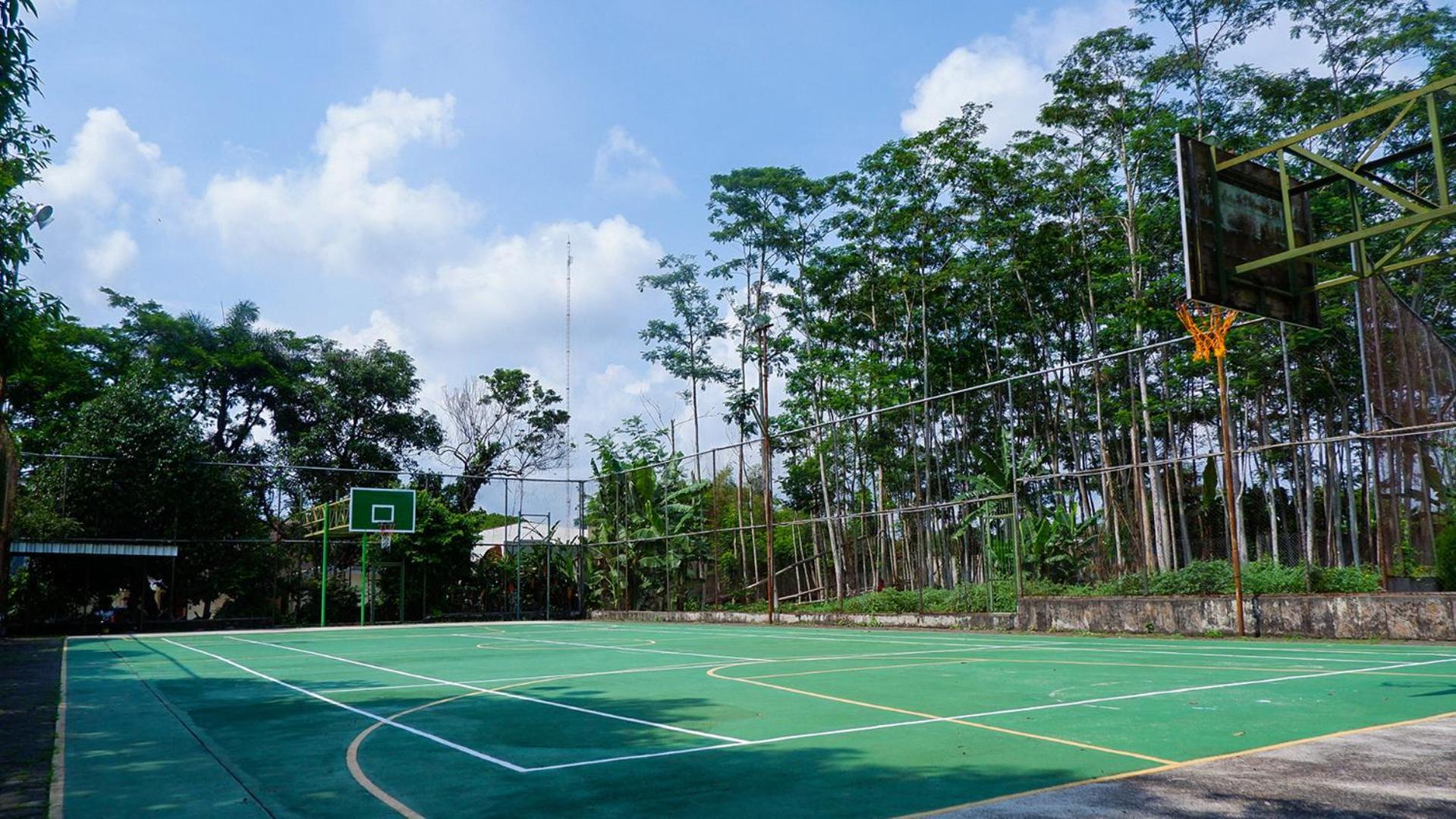 Front One Resort Magelang Exterior photo
