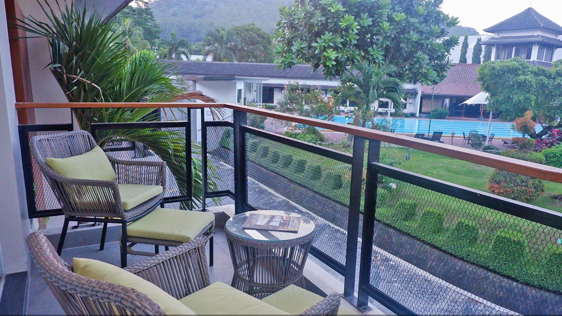 Front One Resort Magelang Exterior photo